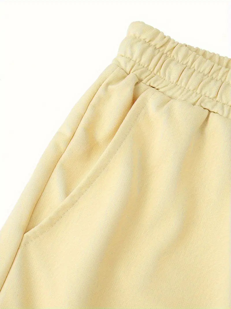 Men'S casual shorts with "HAITI" Print - Light Gray, Elastic Waistband with Drawstring, Polyester Fabric, Regular Fit, Casual Style for Summer, Summer Casual Wear | Letter Print Shorts | Flexible Waistband. (Apricot) GX1814939 T